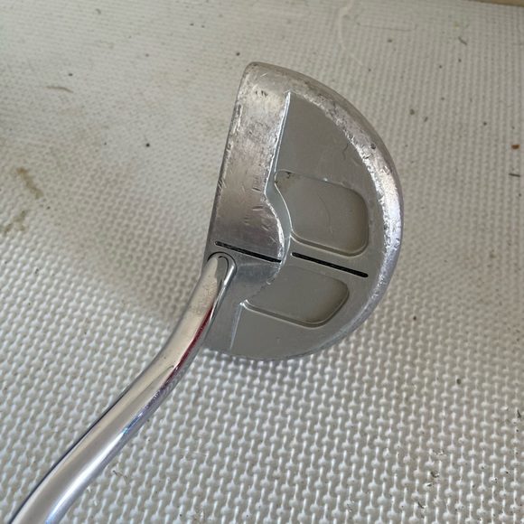 The mallet thing natural golf putter RH 35” in excellent condition - Picture 7 of 8